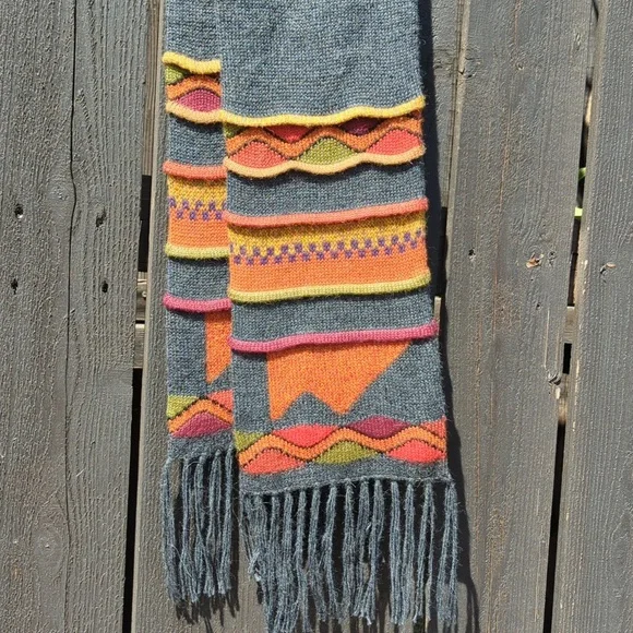 Gorgeous Peruvian Alpaca Scarf, Unisex, Like New, 8x66